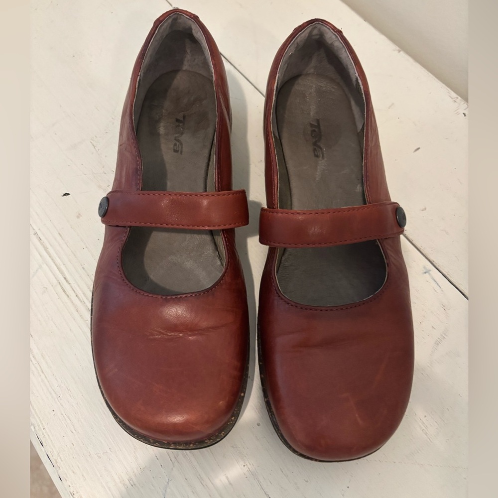 TEVA  4029 WOMEN VENTURA MARY JANE LEATHER SHOE US 7